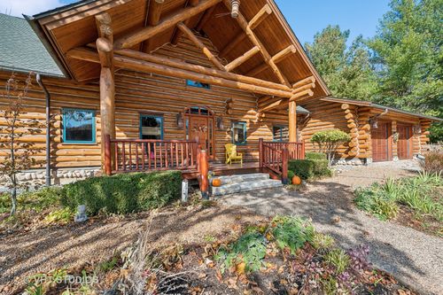 2317 Paulson Rd, HARVARD, IL, 60033-8105 | Card Image