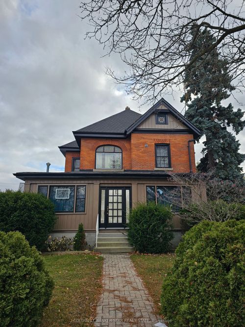 61 N London Road, Chatham Kent, ON, N0P2K0 | Card Image