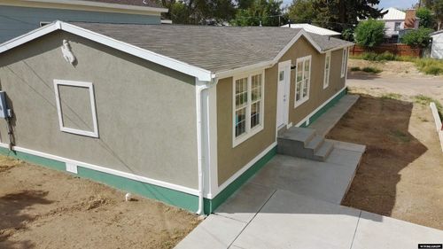 220 Liberty St, Rock Springs, WY, 82901-6512 | Card Image
