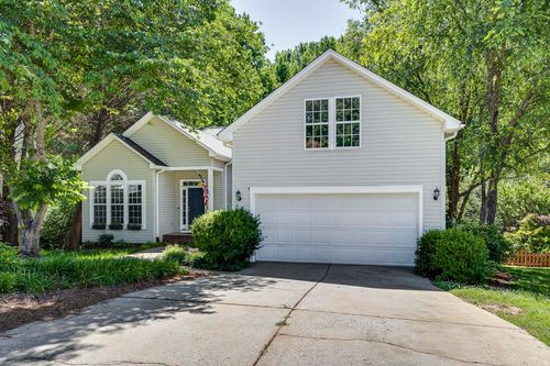 105 Poplar Springs Dr, Mauldin, SC, 29662-3194 | Card Image
