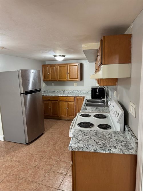 1-122-126 Marianna St, Lynn, MA, 01902-1616 | Card Image