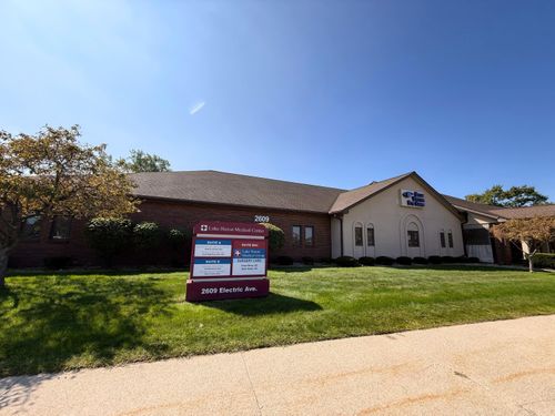 a-2609 Electric Ave, Port Huron, MI, 48060-6589 | Card Image