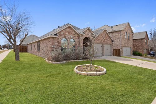 3968 Hunter Peak Rd, Roanoke, TX, 76262-3836 | Card Image