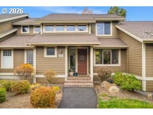 1302 Highland View Loop, Redmond, OR, 97756-7412 | Card Image