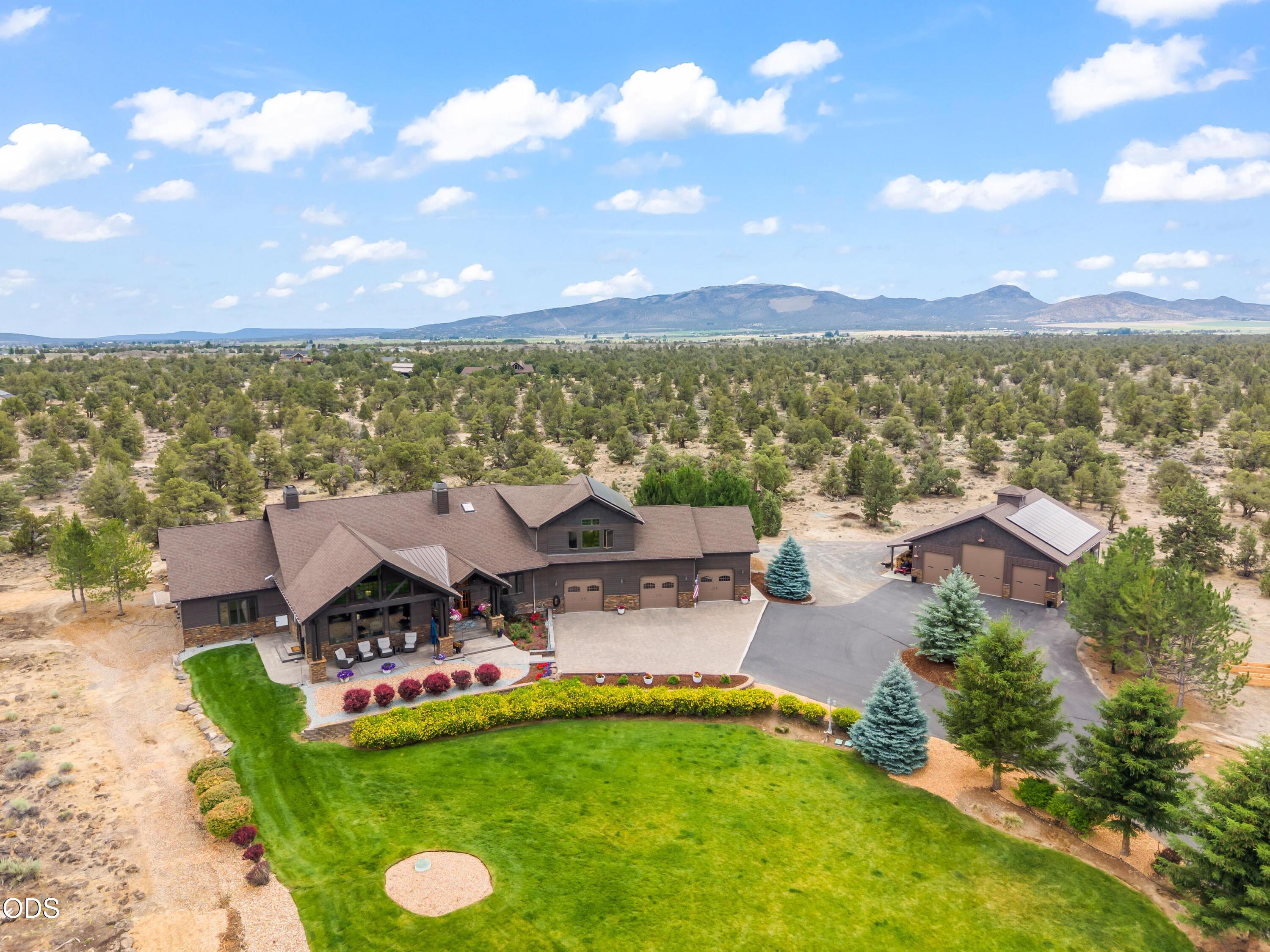 Residential in Powell Butte