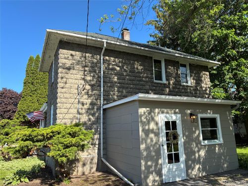 42 S Main St, Elkton, MI, 48731-9700 | Card Image