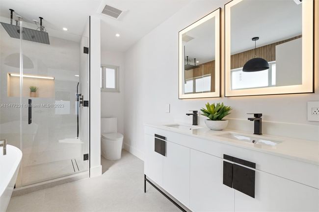 5900 Ne 21 St Ave, House other with 4 bedrooms, 3 bathrooms and null parking in Fort Lauderdale FL | Image 21