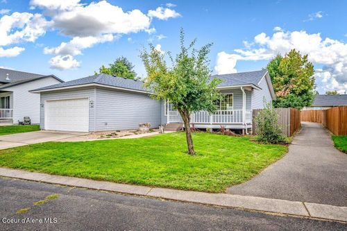 240 W Navaho Ave, Post Falls, ID, 83854-6664 | Card Image