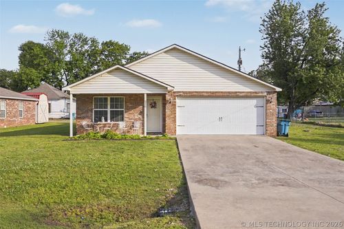 205 1st St Se, Inola, OK, 74036-3597 | Card Image