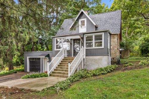 148 Wildwood Rd, Algonquin, IL, 60102-1853 | Card Image