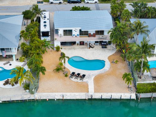 196 S Indies Dr, Duck Key, FL, 33050-3720 | Card Image