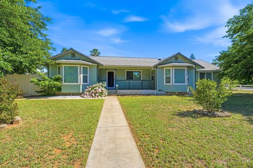 20221 Sombrero Court, Redding, CA, 96002 | Card Image