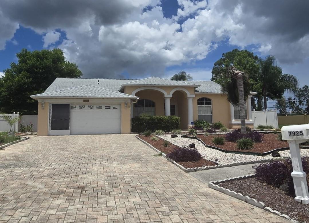Bengal Ln, New Port Richey, FL 34654