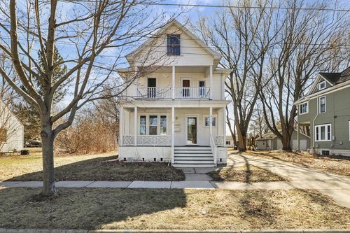 817 W Jefferson St, Stoughton, WI, 53589-2312 | Card Image