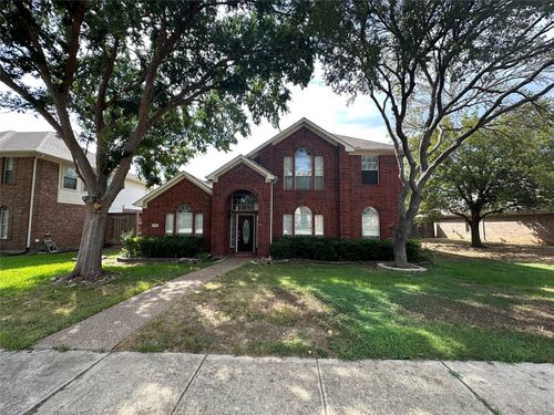 3945 Indian Oaks Ln, Carrollton, TX, 75010-6440 | Card Image