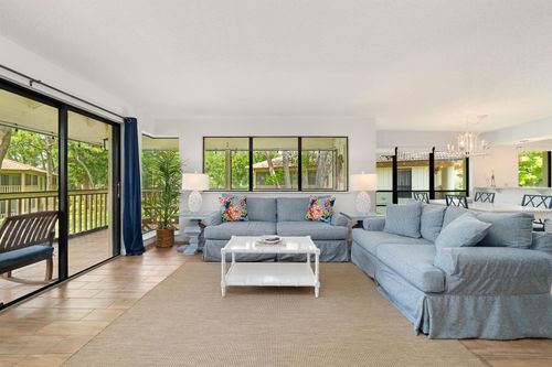 632 Brackenwood Cv, Palm Beach Gardens, FL, 33418-9042 | Card Image