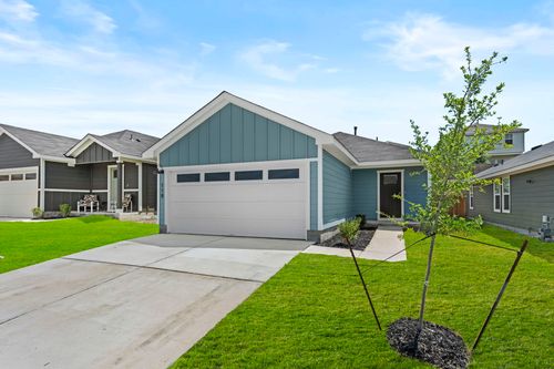 118 Schuenemann Way, Uhland, TX, 78640-3670 | Card Image