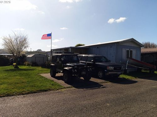 20-1000 N 8th St, Reedsport, OR, 97467-1467 | Card Image