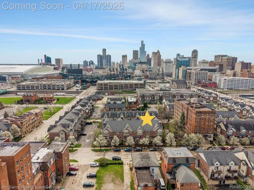 86 Adelaide St, Detroit, MI, 48201-3111 | Card Image