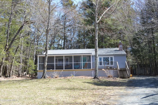 40 N Lake Way, House other with 2 bedrooms, 1 bathrooms and 3 parking in Becket MA | Image 34