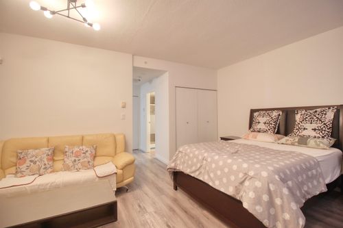 8288 Saba Rd, Richmond, BC, V6Y4C8 | Card Image