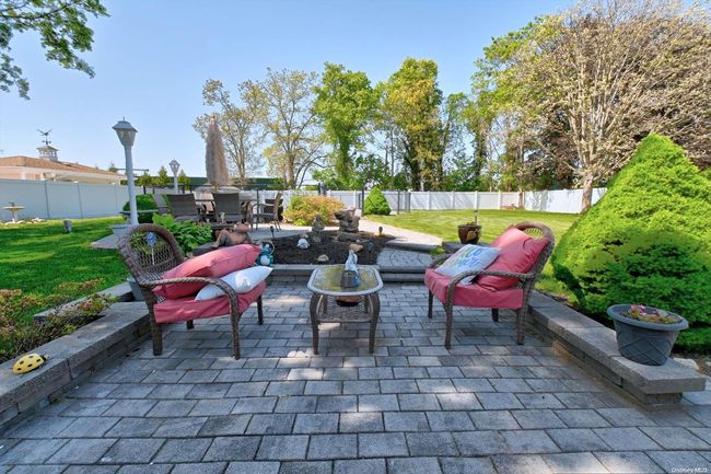 69 Nathan Dr, House other with 4 bedrooms, 2 bathrooms and null parking in Bohemia NY | Image 17