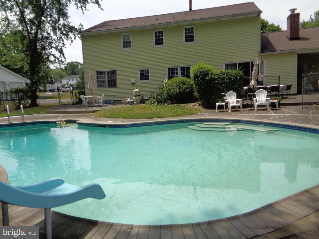 Ramsey Rd, Yardley, PA 19067
