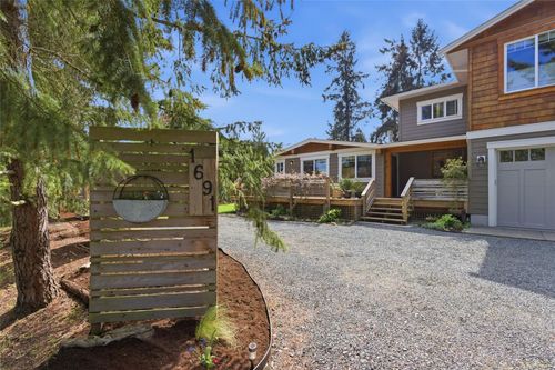 1691 Acacia Rd, Nanoose Bay, BC, V9P9C6 | Card Image
