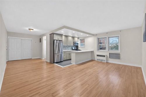 apt-5c-66-92 Selfridge St, Forest Hills, NY, 11375-4186 | Card Image