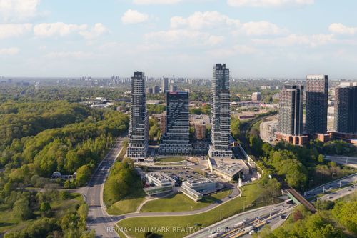 pl01-10 Inn On The Park Drive, North York, ON, M3C0P9 | Card Image