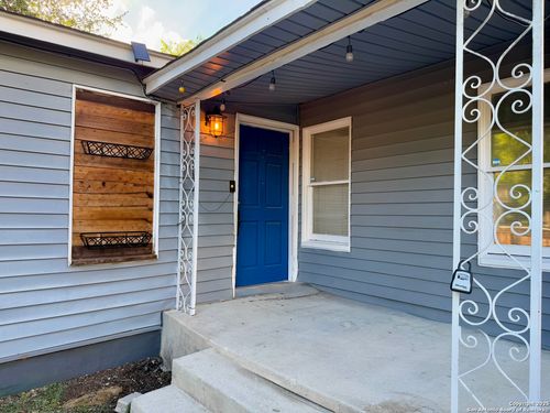 1419 W Malone Ave, San Antonio, TX, 78225-1838 | Card Image