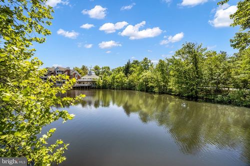 7595 Chrisland Cv, FALLS CHURCH, VA, 22042-7558 | Card Image