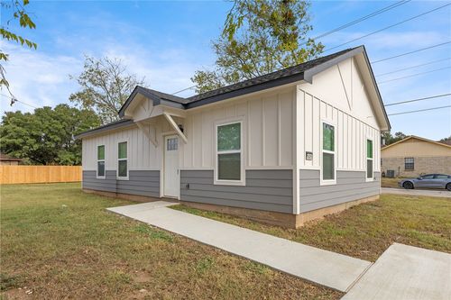 1601 W 17th St, Bryan, TX, 77803-1501 | Card Image