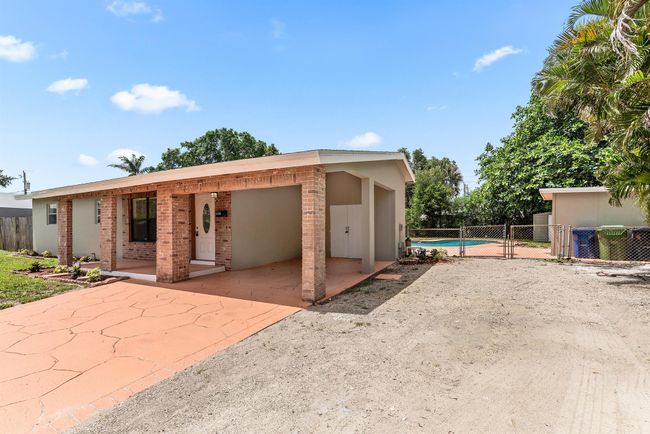 3690 Sw 23 Rd Ct, House other with 3 bedrooms, 2 bathrooms and null parking in Fort Lauderdale FL | Image 5