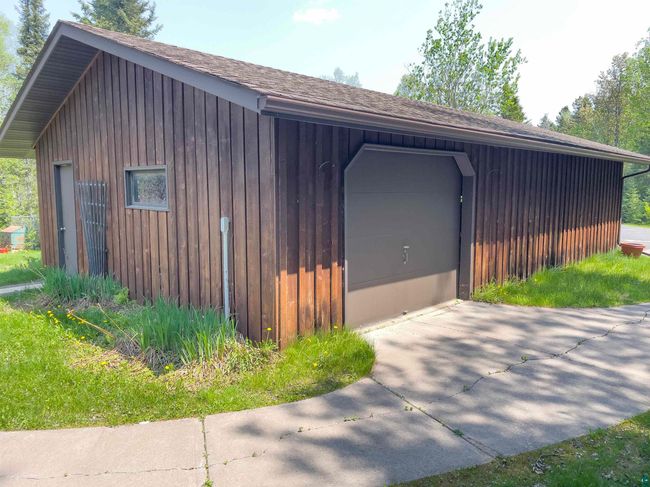 6095 Highway 1, House other with 1 bedrooms, 1 bathrooms and null parking in Silver Bay MN | Image 28