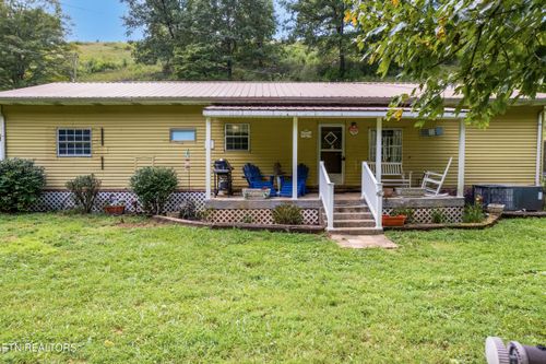 323 Vannoy Rd, Tazewell, TN, 37879-5021 | Card Image