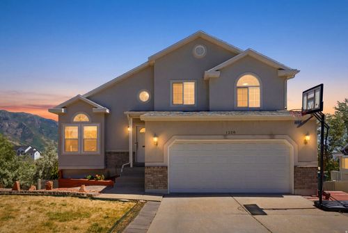 1228 E 3225 N, Layton, UT, 84040-7317 | Card Image