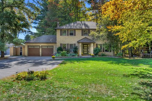 {{alt}} | Card Image