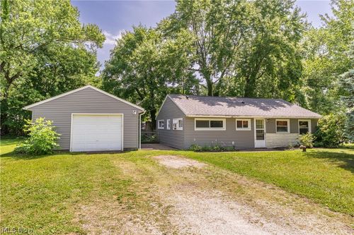 5061 Thursby Rd, Green, OH, 44720-1078 | Card Image