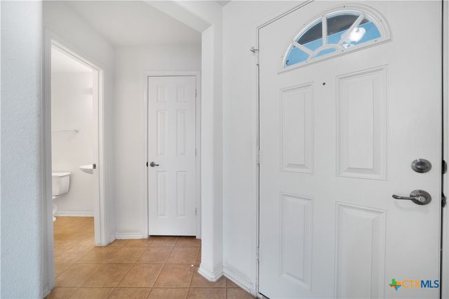 entryway | Image 5