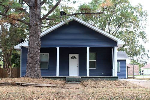 905 W Beech St, Durant, OK, 74701-4343 | Card Image