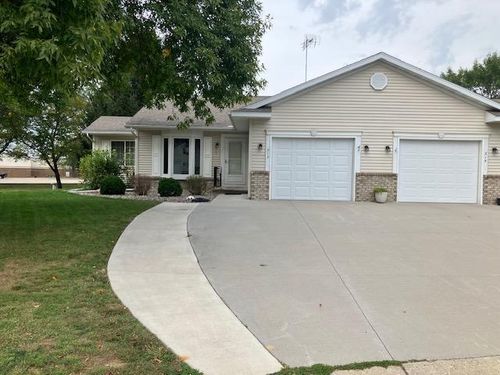 217 11th Avenue Ct Ne, Waseca, MN, 56093-2499 | Card Image