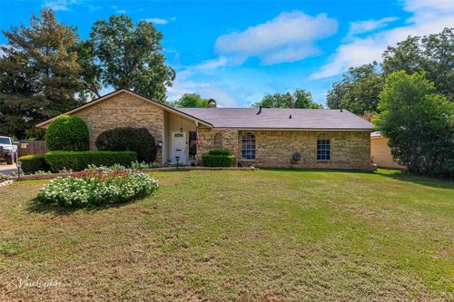 1318 Parkway Cir, Bossier City, LA, 71112-3740 | Card Image