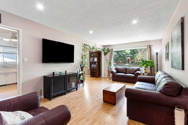 2218 Westview Cres, House other with 4 bedrooms, 2 bathrooms and 6 parking in Bowden AB | Image 10