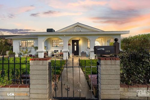 1824 Hawthorne St, Wasco, CA, 93280-2426 | Card Image