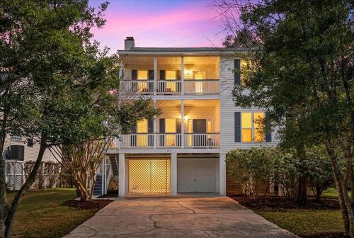 1415 Black River Dr, Mount Pleasant, SC, 29466-7992 | Card Image