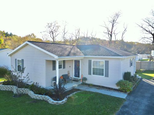 176 Christian Fork Loop, Princeton, WV, 24740 | Card Image