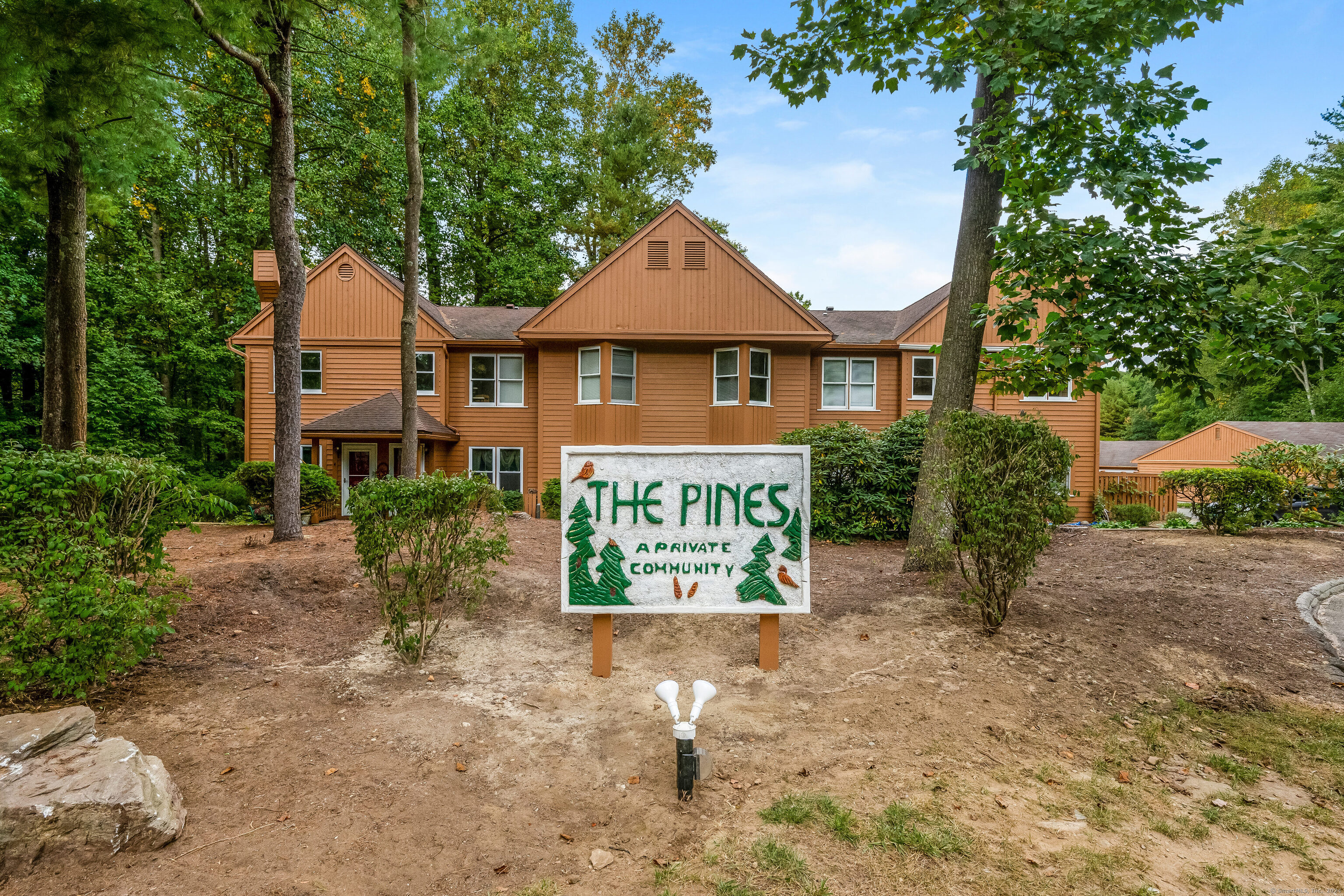 Pine Needle Dr, Shelton, CT 06484