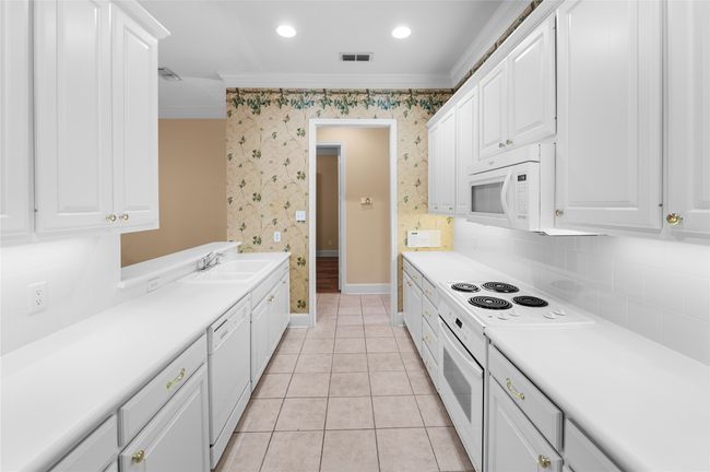 2322 Dietz Ln, Townhouse with 2 bedrooms, 2 bathrooms and null parking in Tyler TX | Image 5