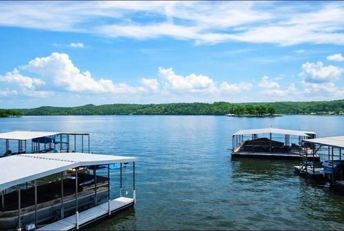 1508 Red Fox Rd, Climax Springs, MO, 65324-2246 | Card Image